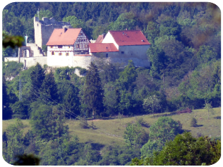 Aus der Ferne Burg Derneck 